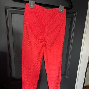 Scrunch butt leggings